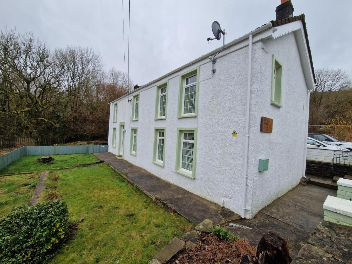 Lewis Gethin House, Newly Renovated Cottage Sleeps 9, Close To Bike Park Wales Merthyr Tydfil Exterior foto